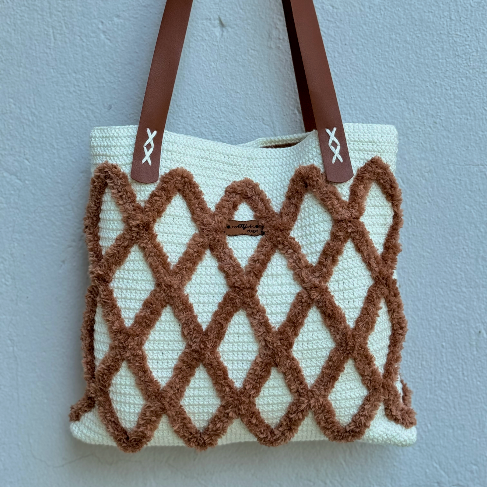 Özel Tasarım Kabartmalı Örgü Omuz Çantası | Deri Saplı El Yapımı Tote Bag