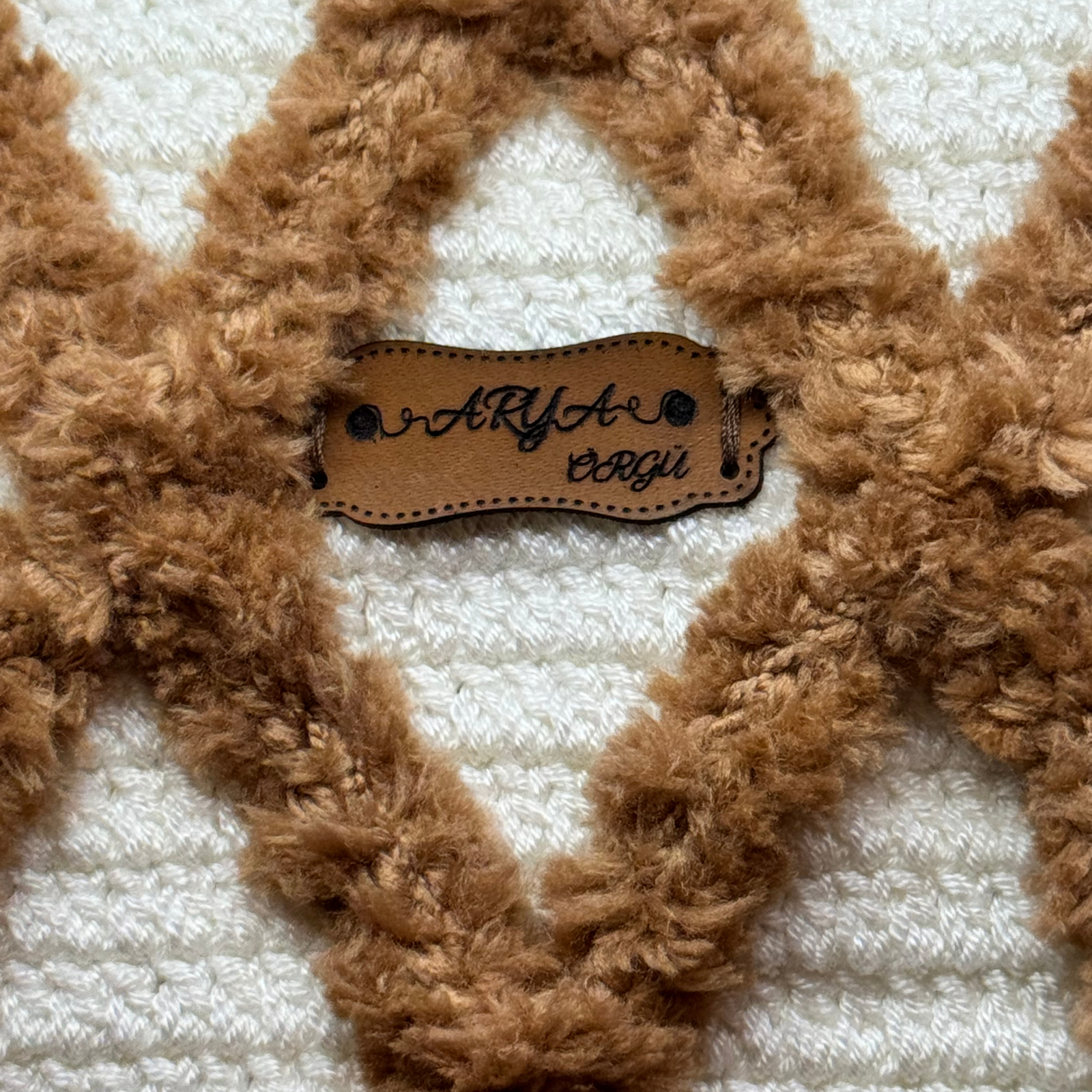 Özel Tasarım Kabartmalı Örgü Omuz Çantası | Deri Saplı El Yapımı Tote Bag