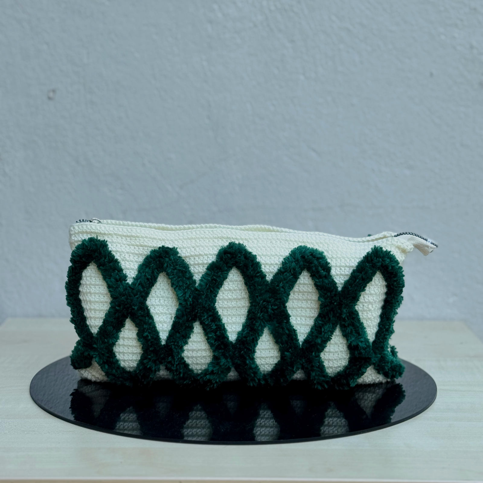 El Yapımı 3D Kabartmalı Dalga Desenli Örgü Portföy & Makyaj Çantası