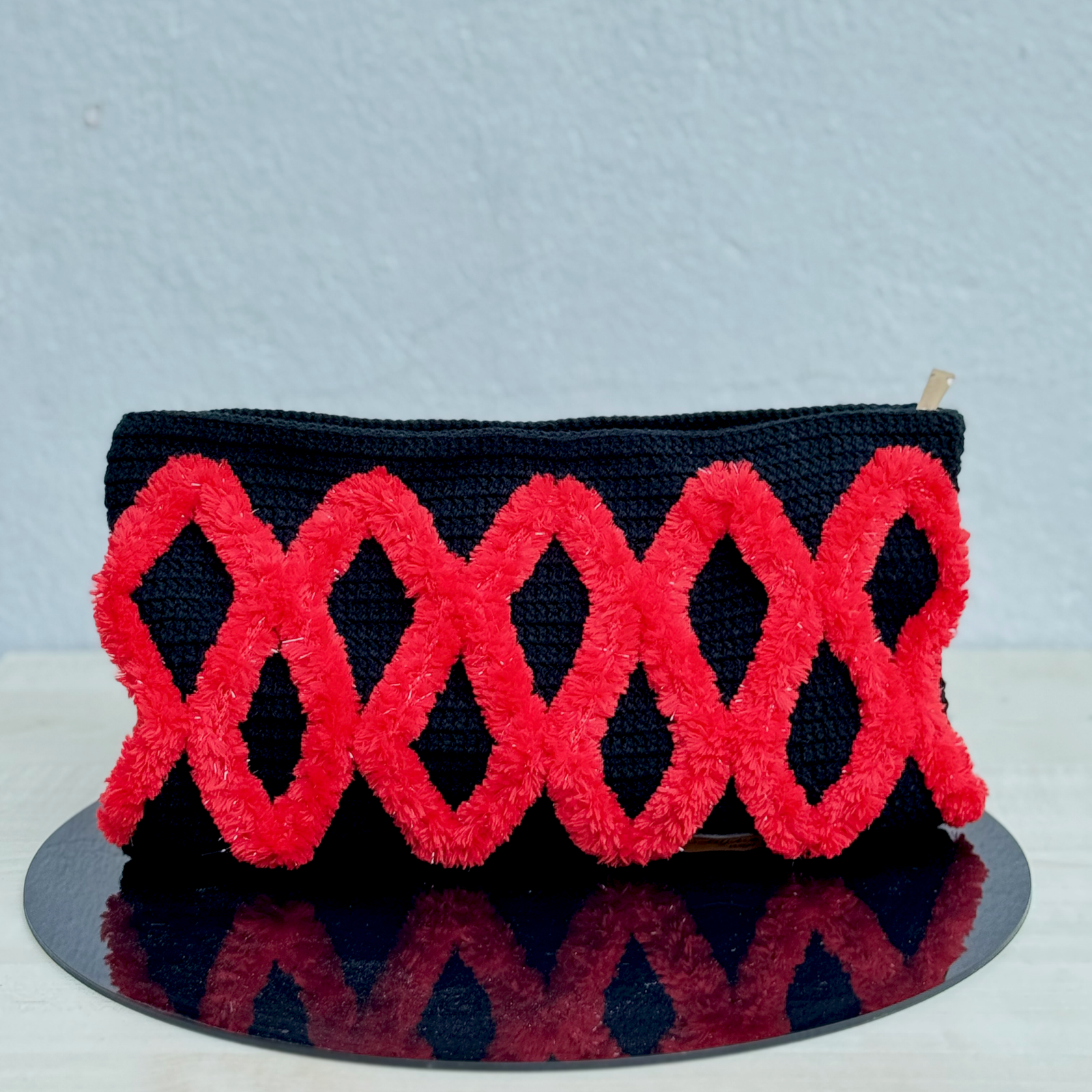 El Yapımı 3D Kabartmalı Dalga Desenli Örgü Portföy & Makyaj Çantası